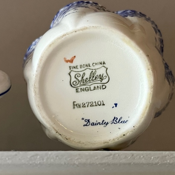 Shelly Fine Bone China Cream and Sugar - Picture 5 of 6